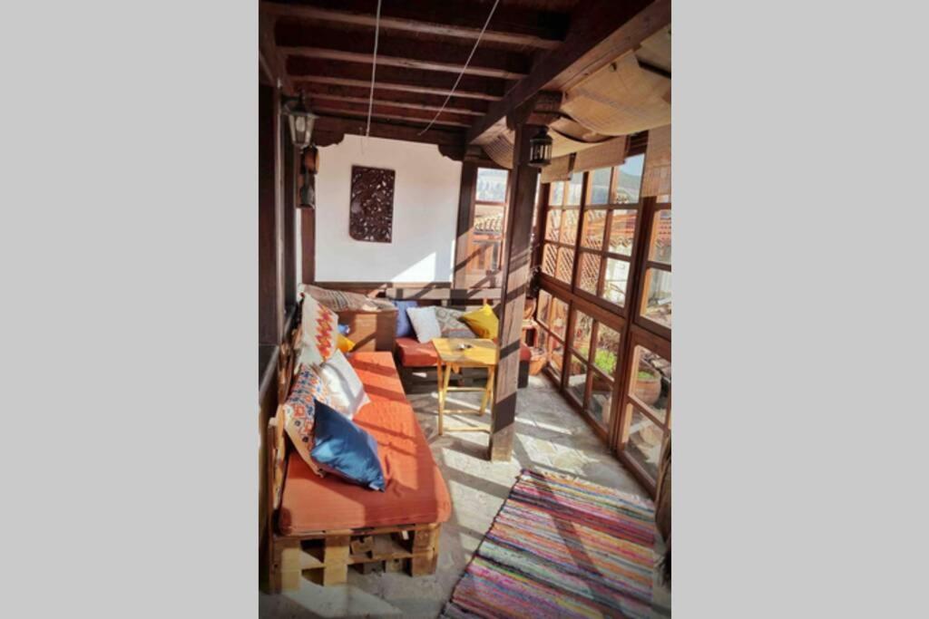 The Secret Lodge- New With Private Garage, Entire House Велико Търново Екстериор снимка